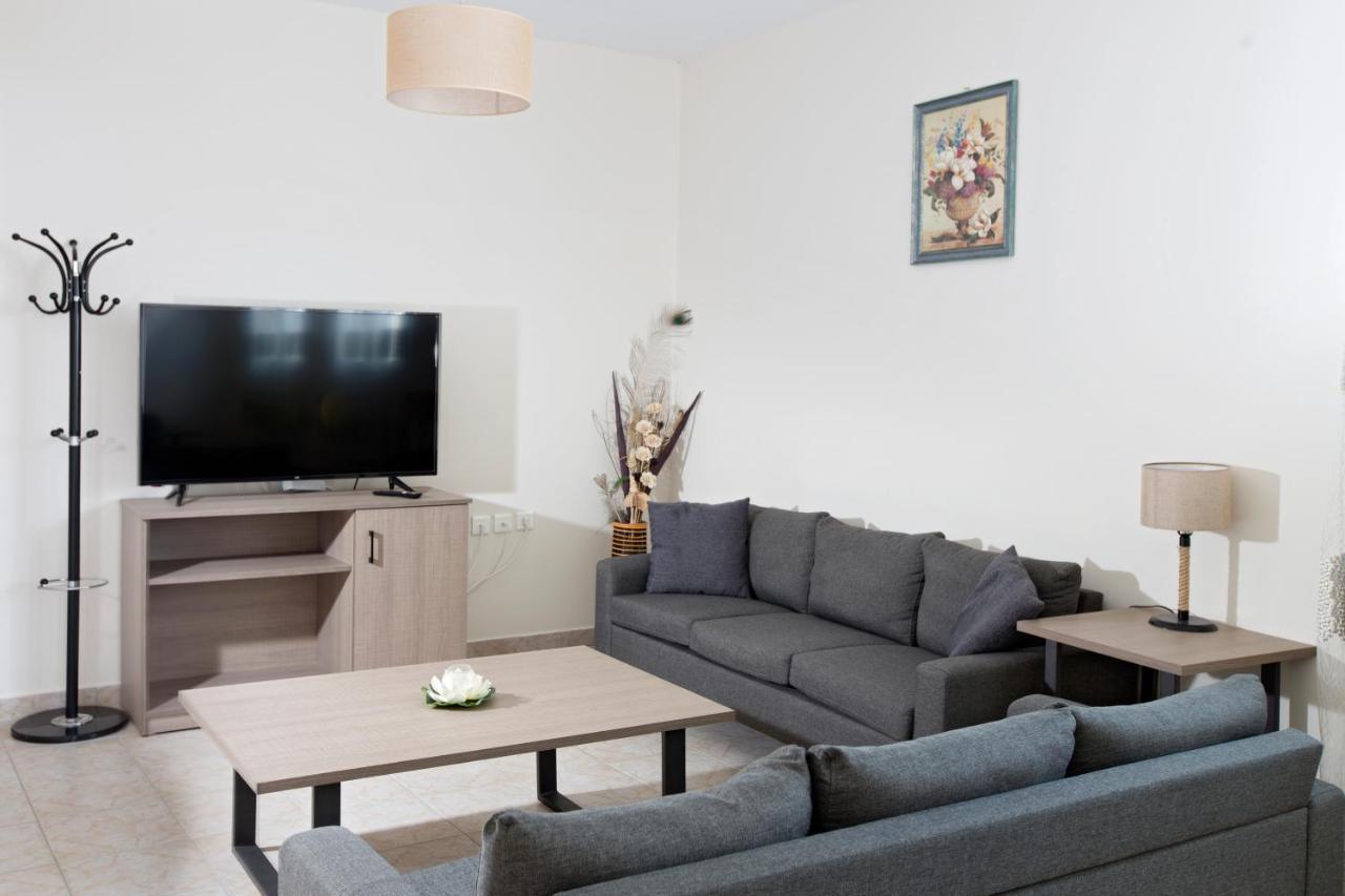 Kostas 2 Apartment ภายนอก รูปภาพ