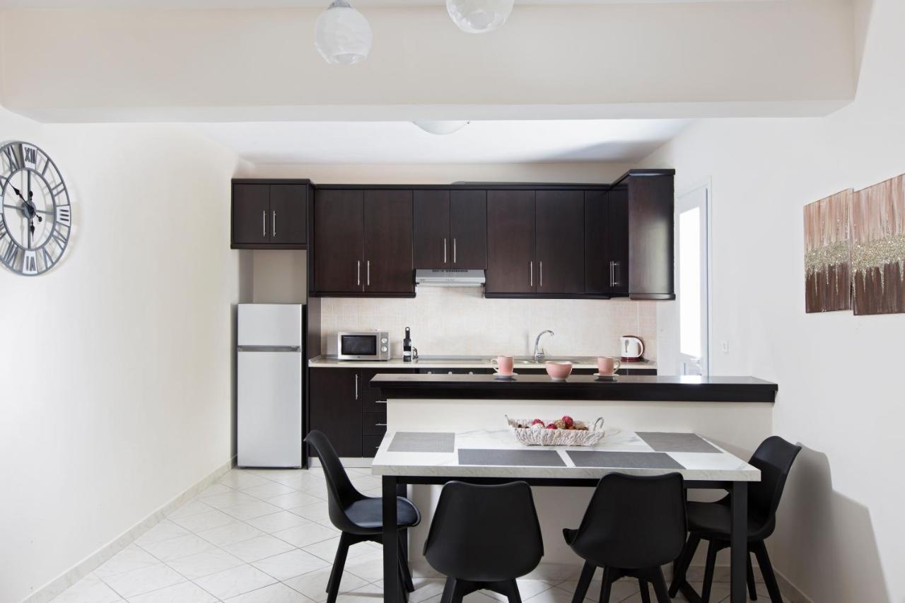 Kostas 2 Apartment ภายนอก รูปภาพ
