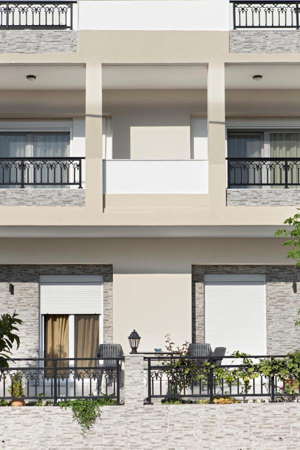 Kostas 2 Apartment ภายนอก รูปภาพ