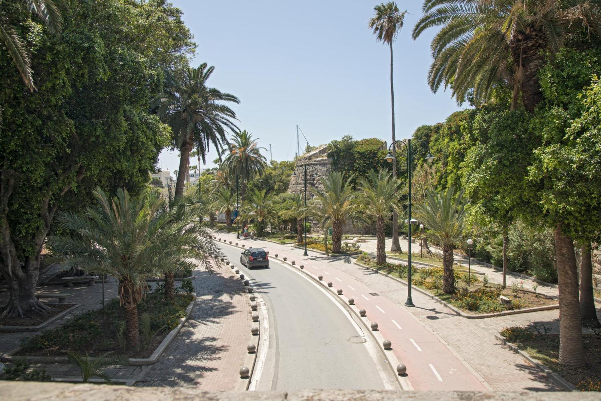 Kostas 2 Apartment ภายนอก รูปภาพ
