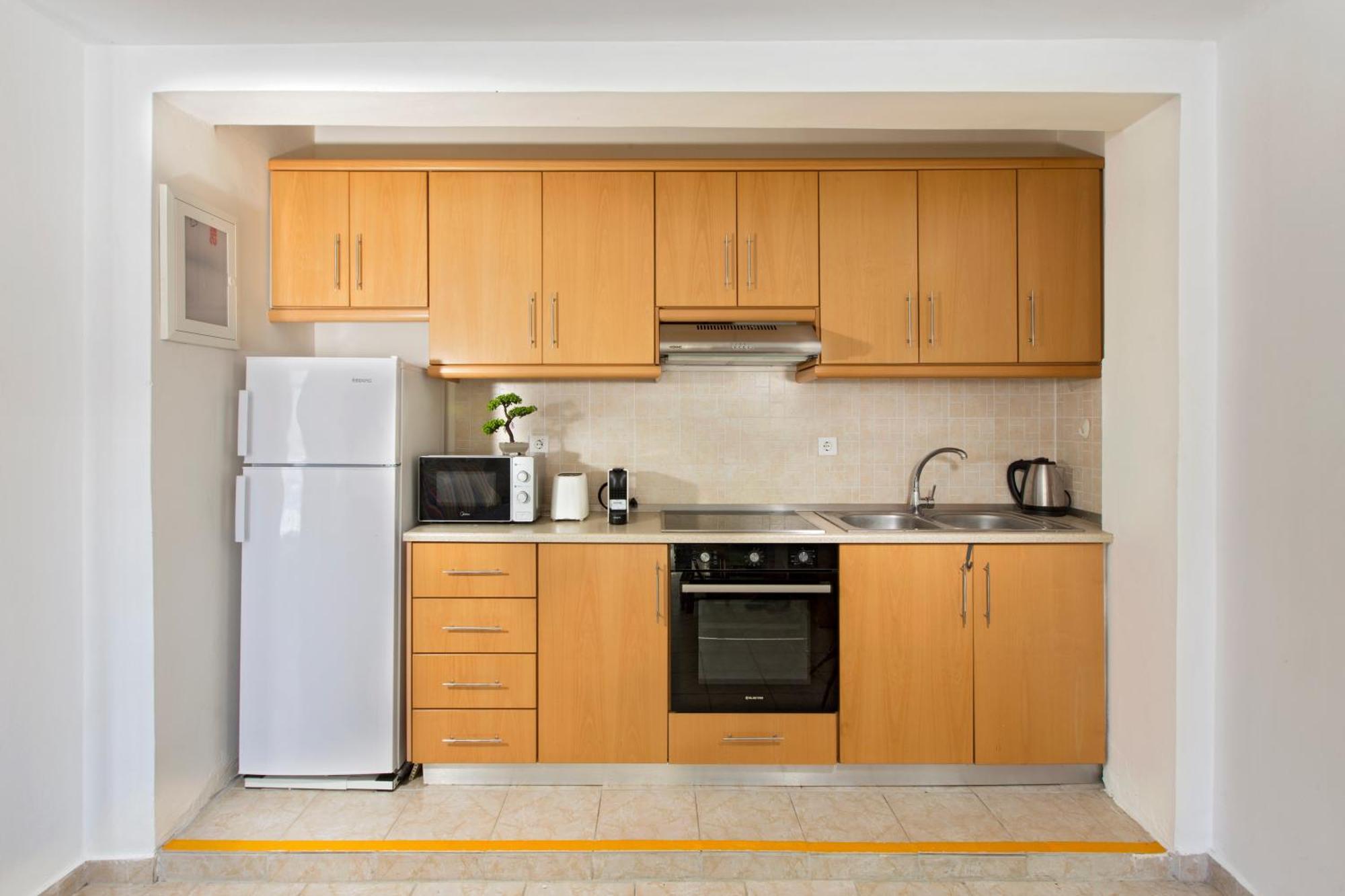 Kostas 2 Apartment ภายนอก รูปภาพ