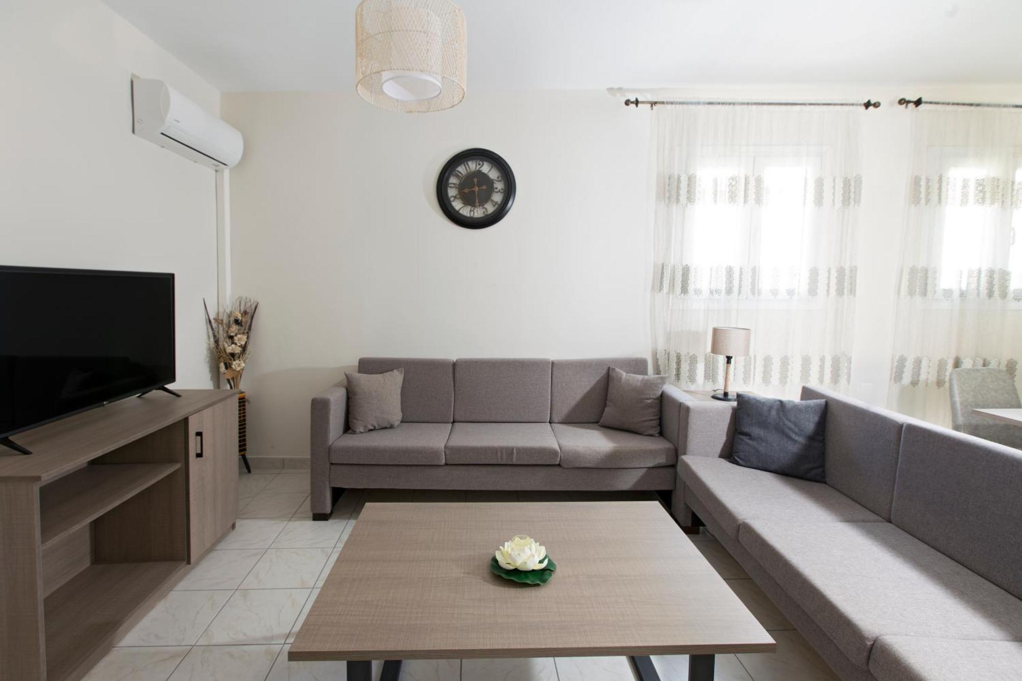 Kostas 2 Apartment ภายนอก รูปภาพ